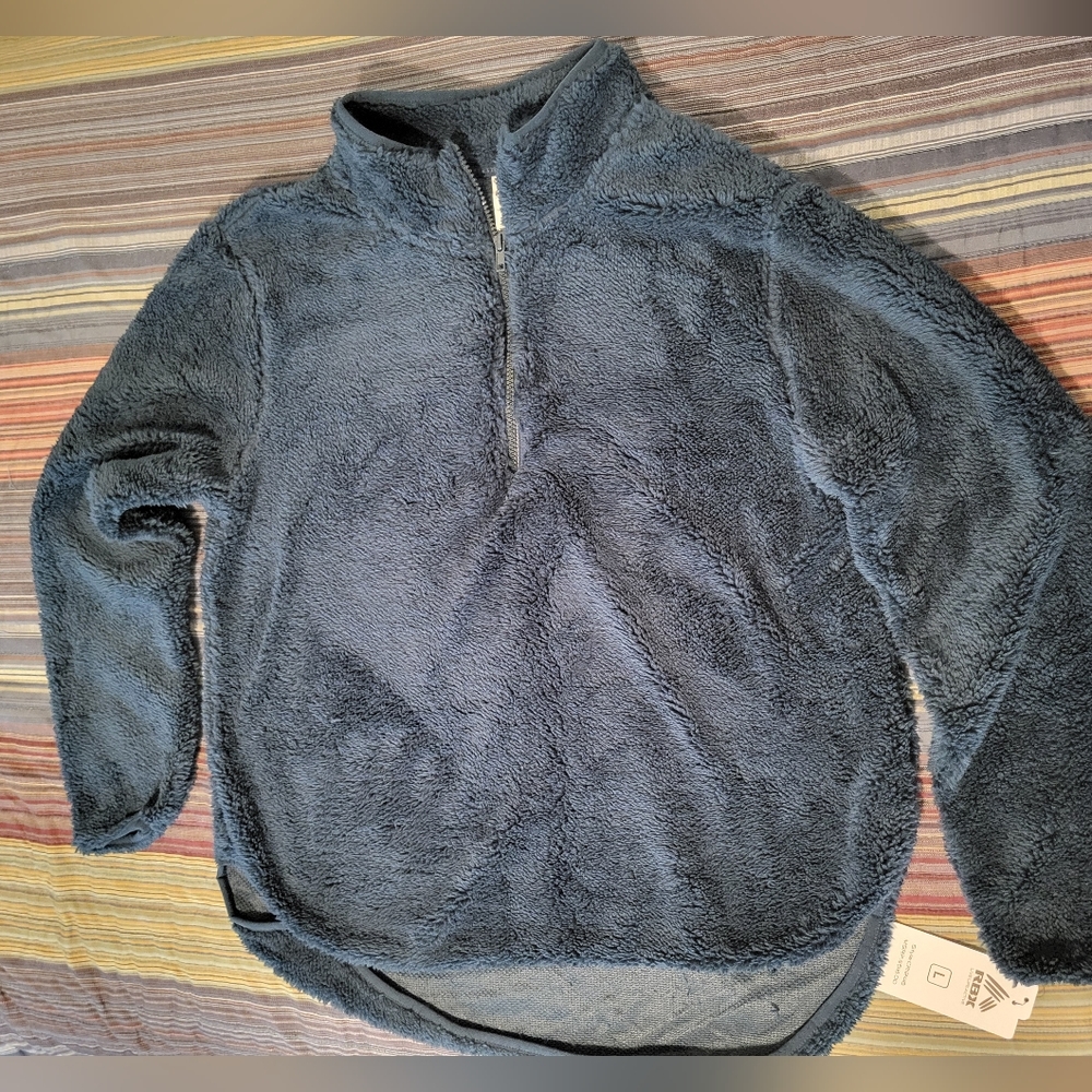 NWT Plush half zip RBX size large